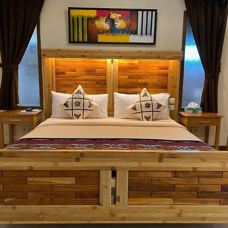 Jepara Marina Beach Bungalows エクステリア 写真