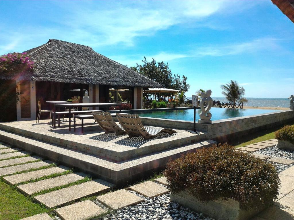Jepara Marina Beach Bungalows エクステリア 写真