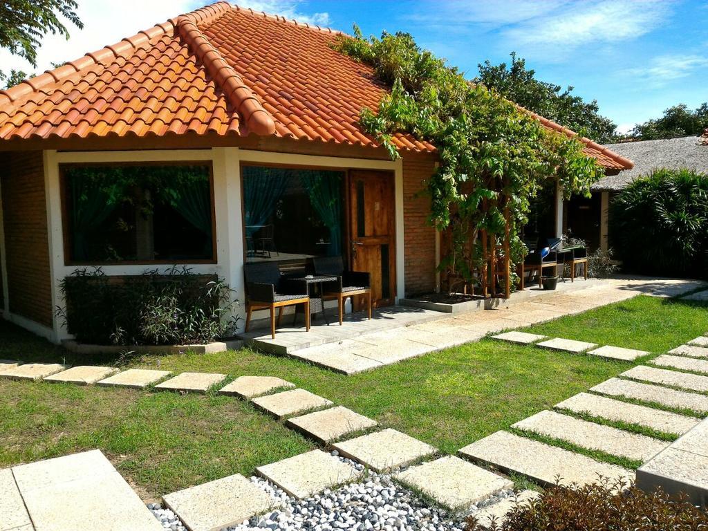 Jepara Marina Beach Bungalows エクステリア 写真